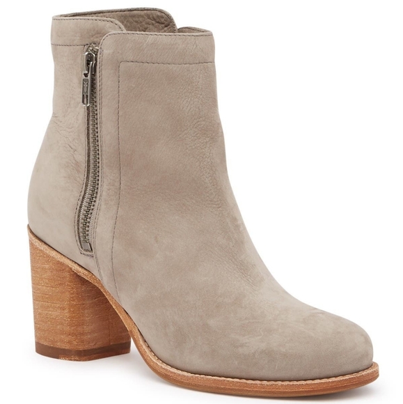 Frye Shoes - ⬇️ FRYE Addie ankle booties